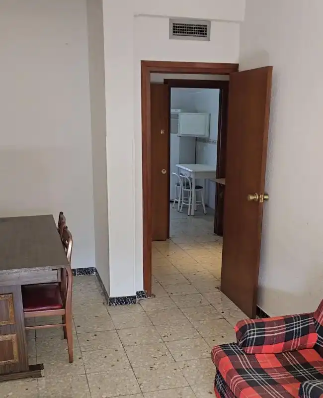 Piso en venta en Navaluenga con Calefacción, Terraza y Balcón