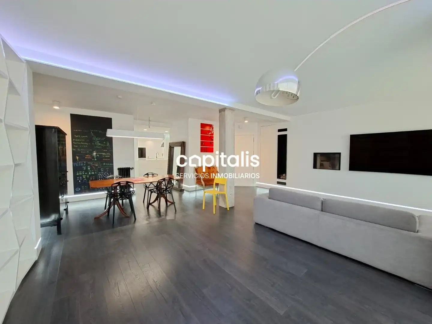 Living room of Flat for rent in Madrid  with Heating, Storage room and Furnished