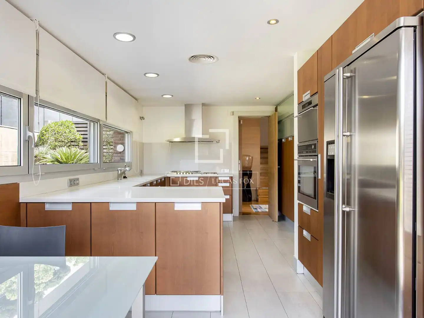 Cocina de Casa o chalet de alquiler en Barcelona con Aire acondicionado, Calefacción y Jardín privado