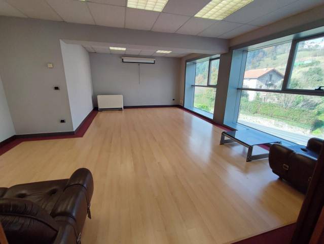 Nave industrial en Venta en Arana y Lupardo Kalea en Arrankudiaga