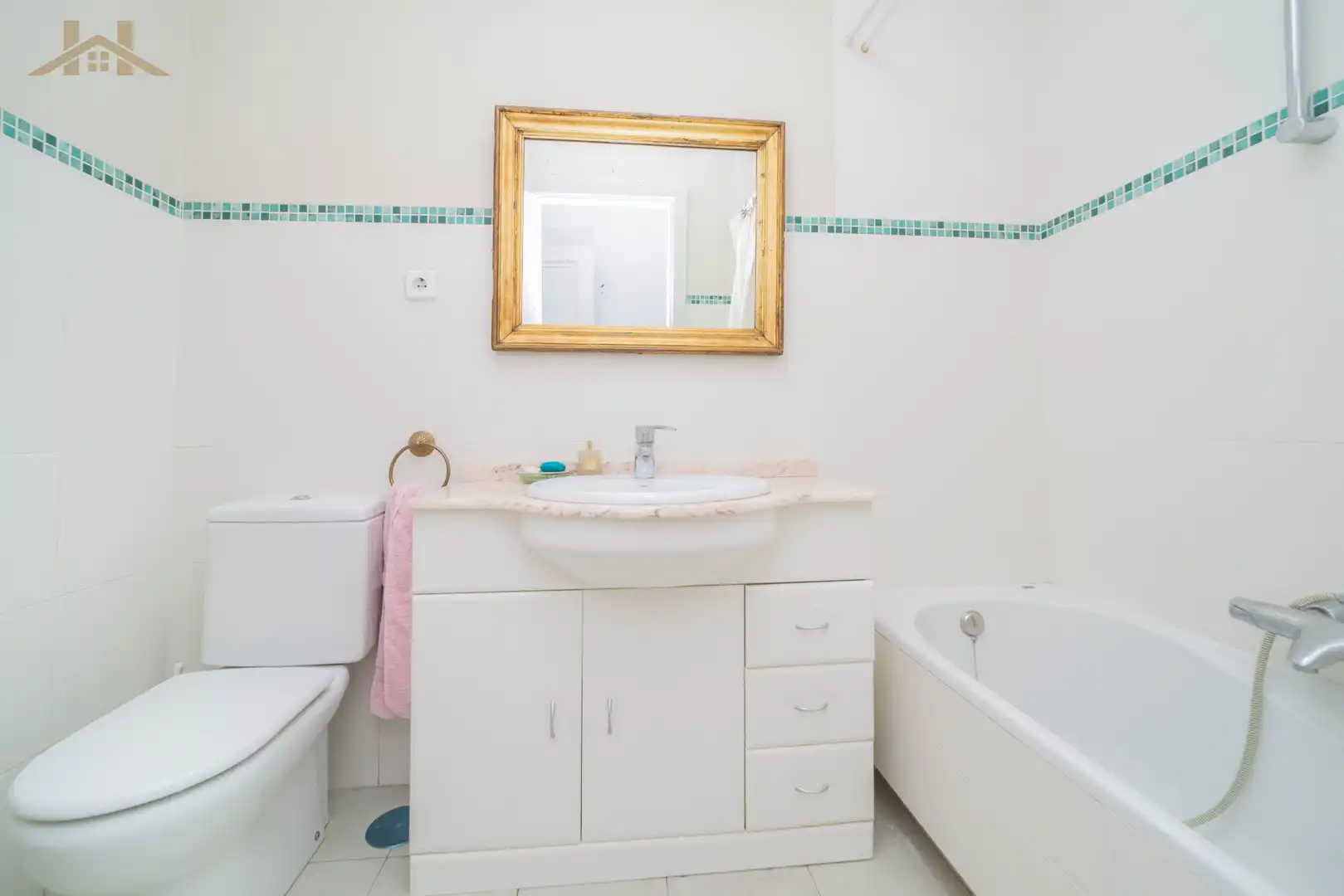 Baño de Piso en venta en Pozuelo de Alarcón con Aire acondicionado, Calefacción y Terraza