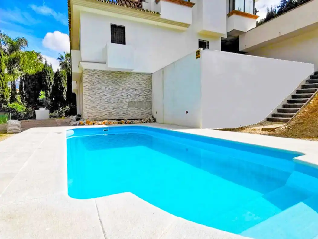 Casa con piscina en venta en Calle Las Mimosas 4, imagen 18