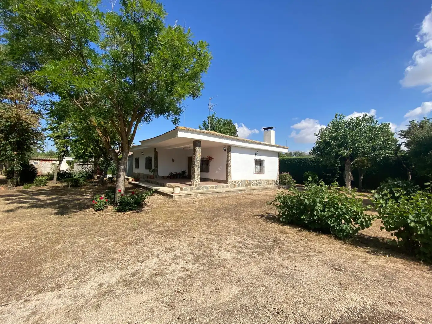 Exterior view of Houses for sale in Albacete  with Air Conditioner, Private garden and Furnished
