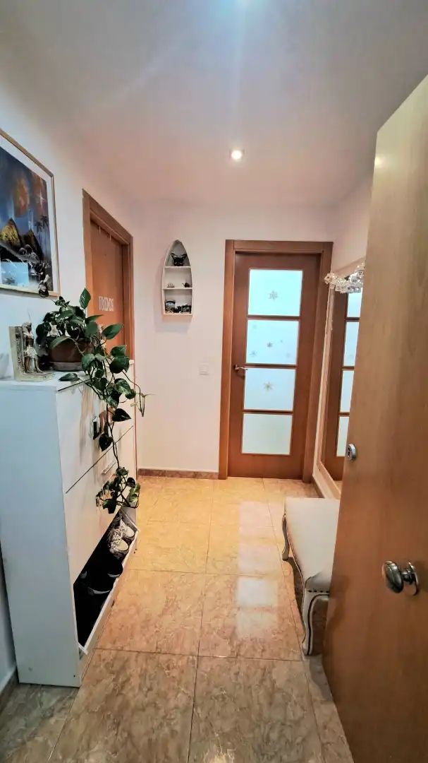 Wohnung zum Verkauf in Onda mit Klimaanlage, Terrasse und Abstellraum