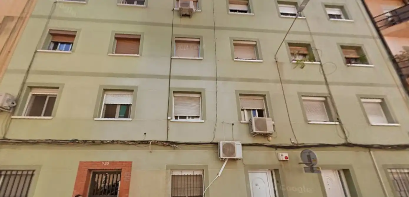Außenansicht von Wohnung zum Verkauf in El Prat de Llobregat mit Balkon