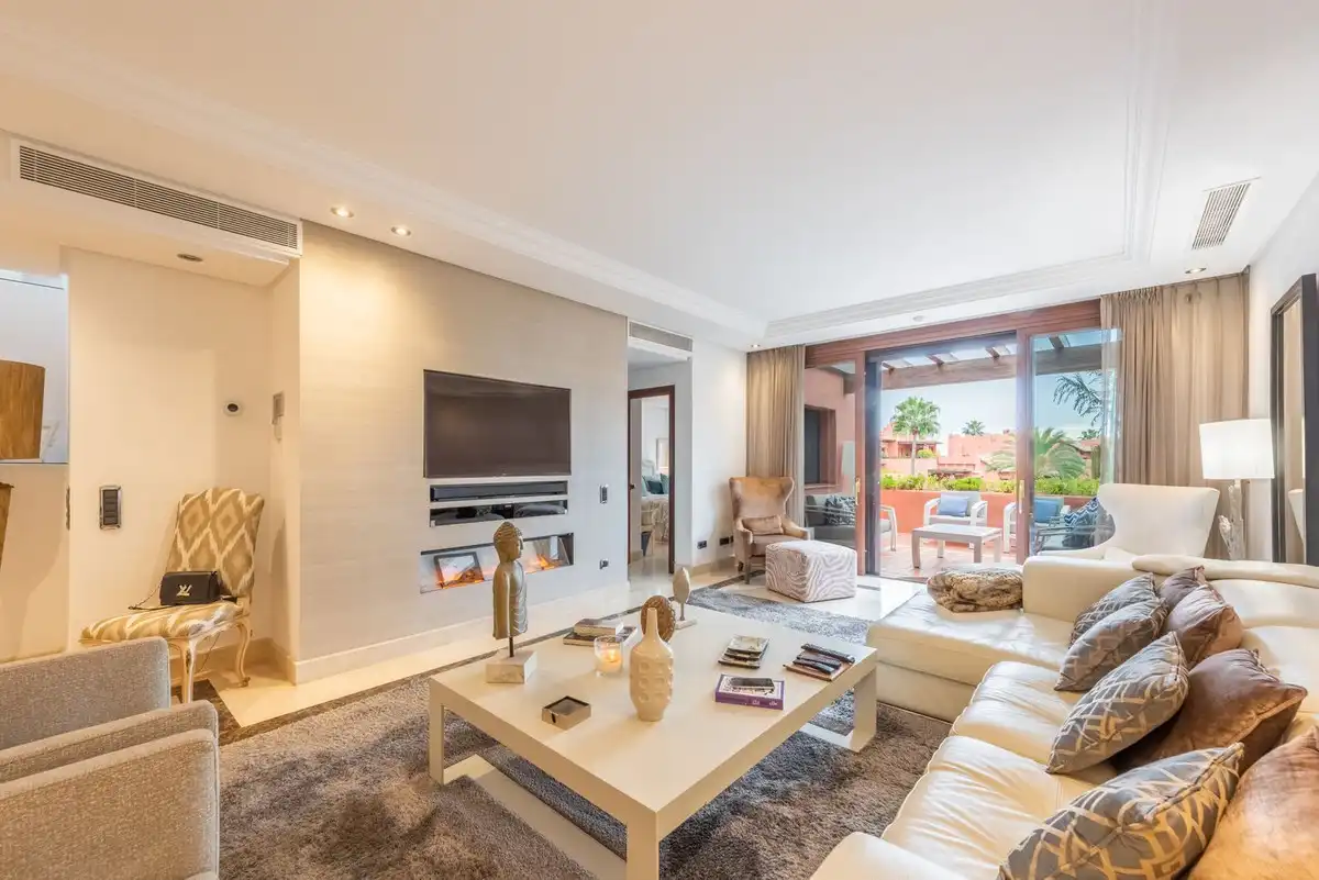 Penthouse with pool for sale in Selwo, imagen 21