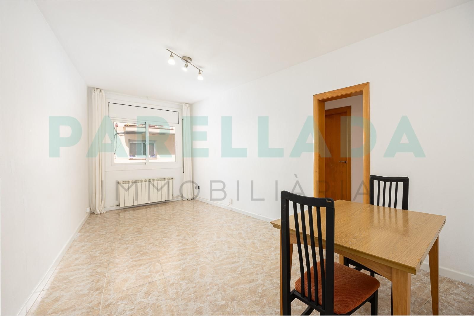 Habitación de Piso en venta en Badalona con Calefacción y Terraza