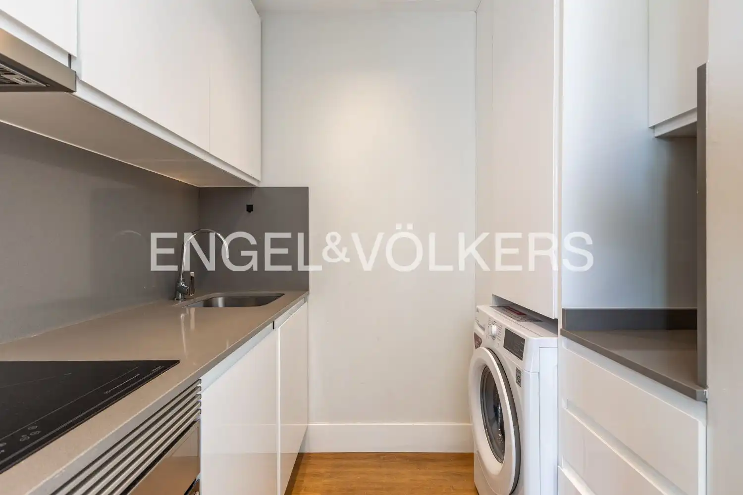 Cocina de Piso de alquiler en Valencia con Aire acondicionado, Calefacción y Jardín privado