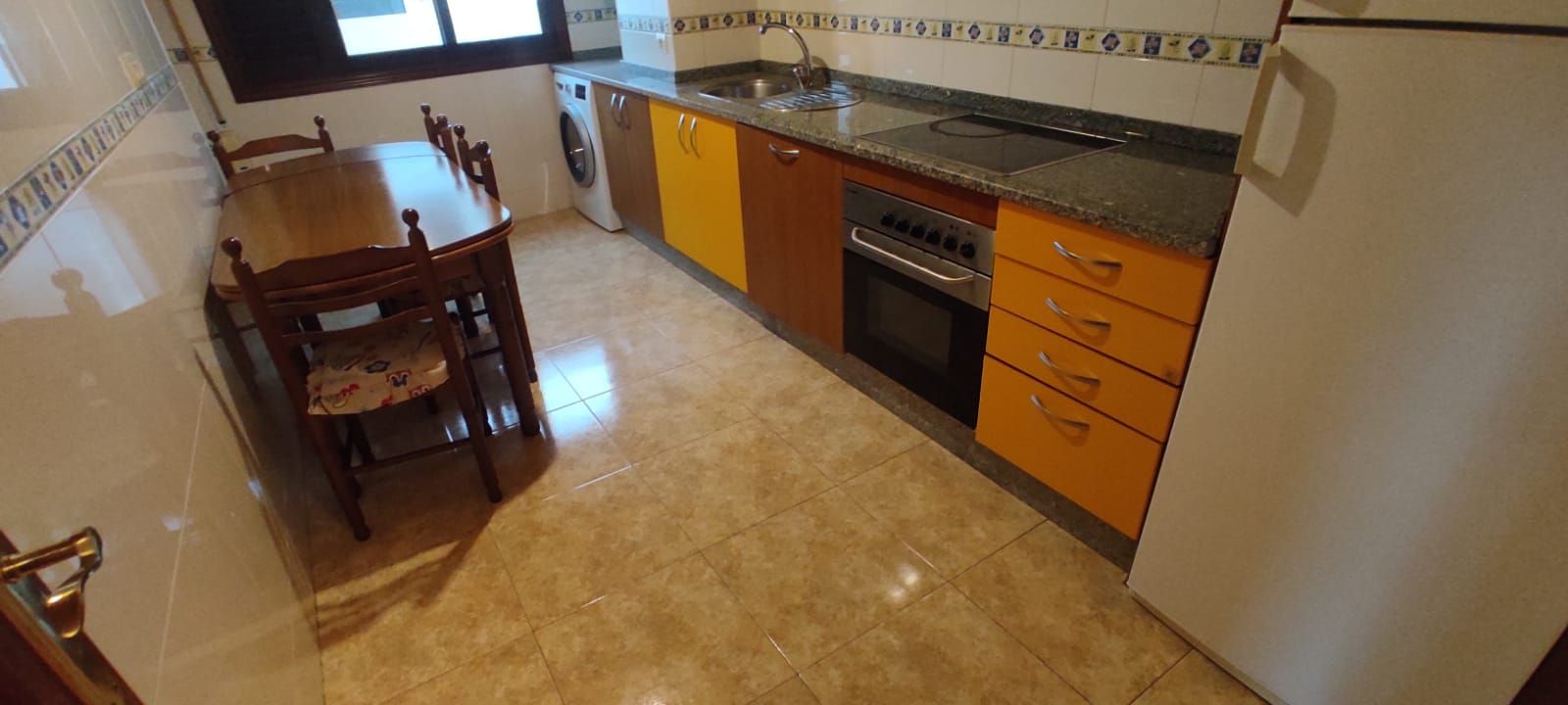 Cuina de Pis en venda en Tomiño amb Calefacció, Moblat i Forn