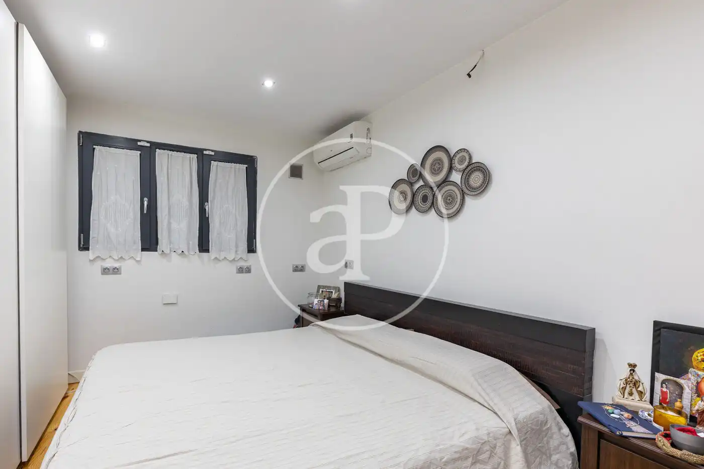 Bedroom of Flat for sale in Barcelona  with Air Conditioner and Heating