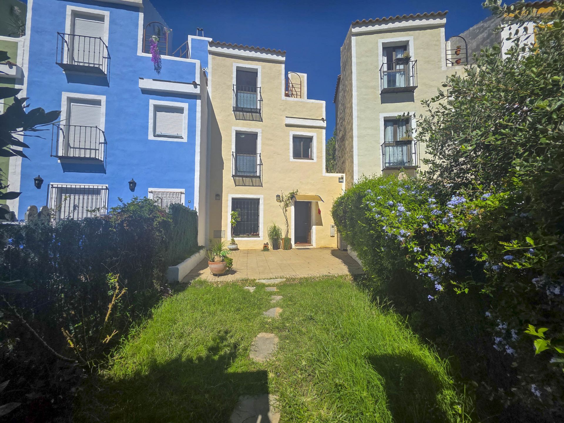 Exterior view of Single-family semi-detached for sale in Casares  with Air Conditioner, Private garden and Terrace