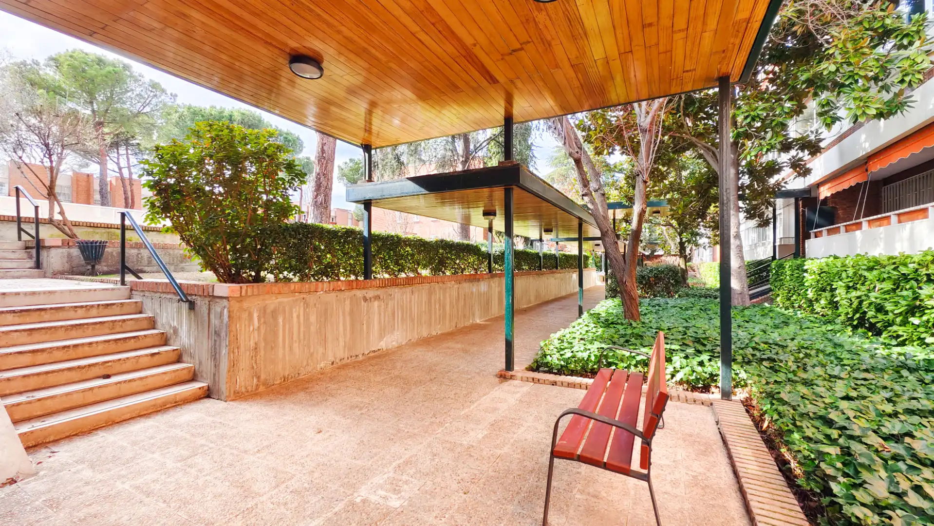 Terraza de Piso en venta en Madrid con Aire acondicionado, Calefacción y Jardín privado