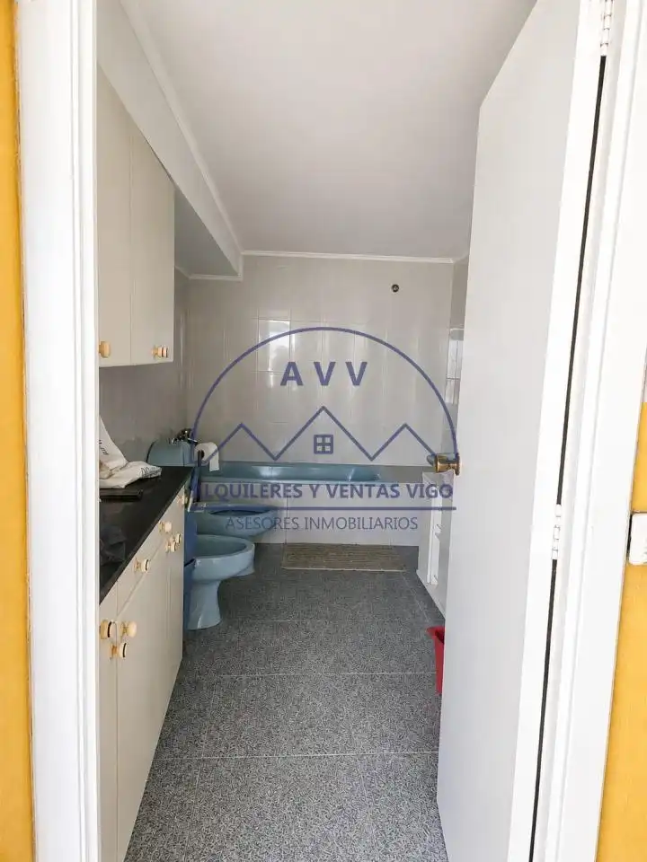 Cocina de Casa o chalet en venta en Vigo  con Calefacción, Jardín privado y Terraza