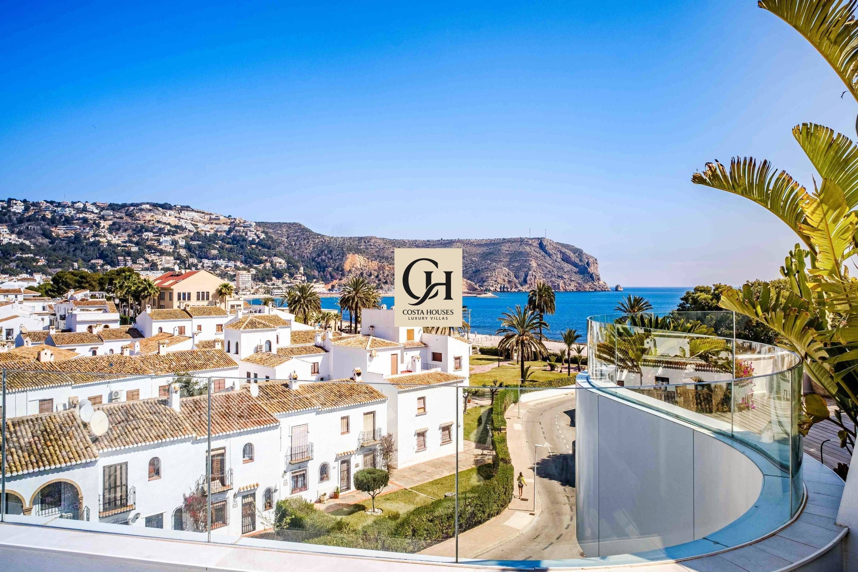 Vista exterior de Àtic en venda en Jávea / Xàbia amb Aire condicionat, Calefacció i Jardí privat