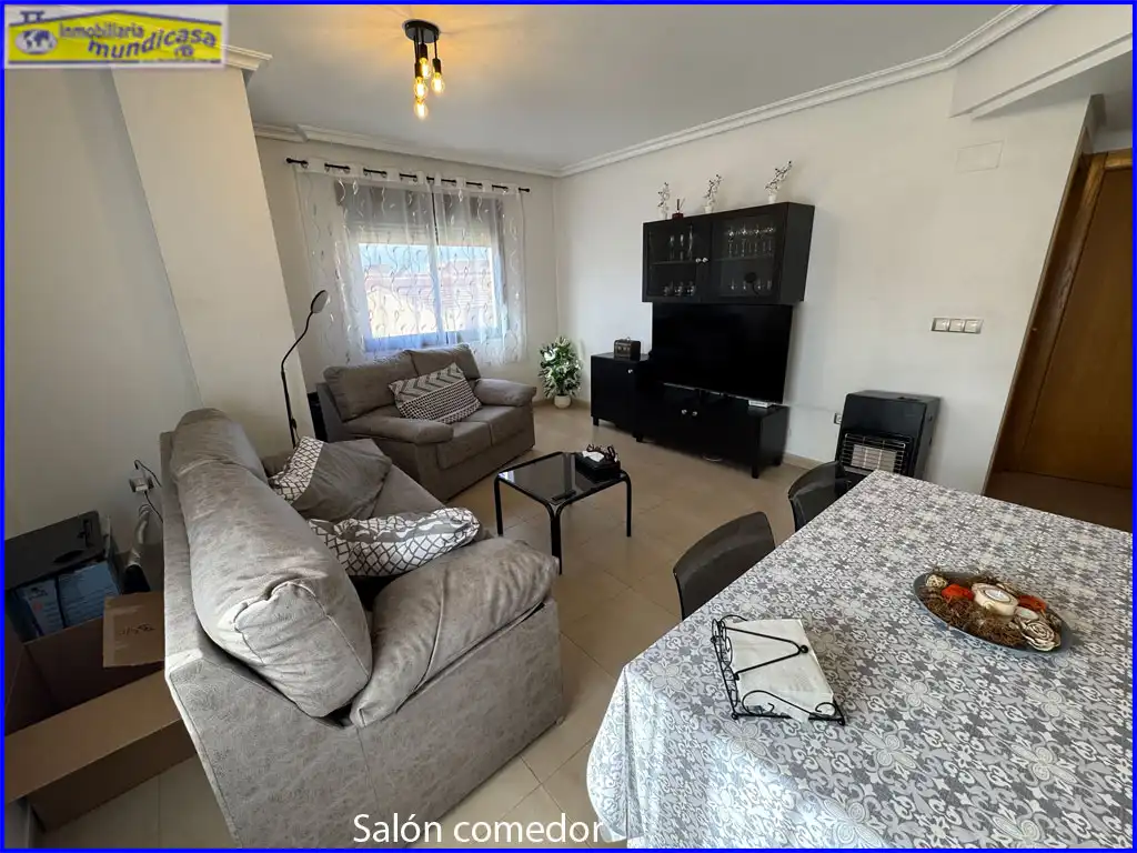 Sala d'estar de Pis en venda en Murcia amb Traster i Moblat
