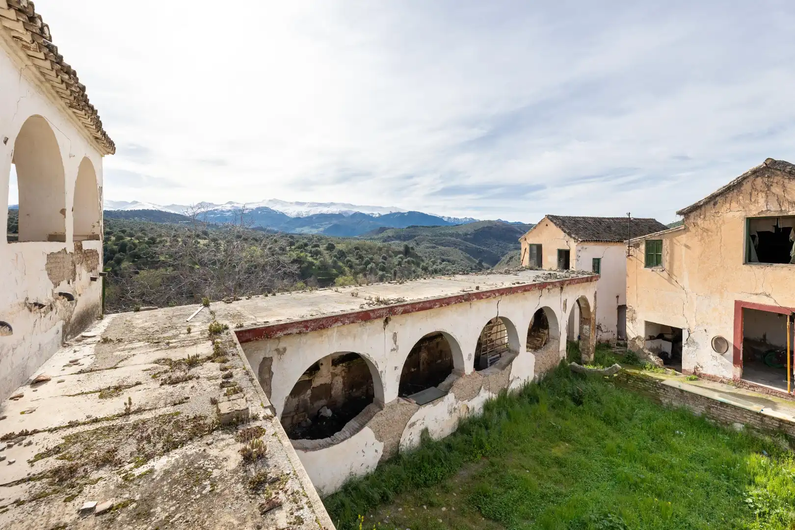 Vista exterior de Residencial en venta en Granada