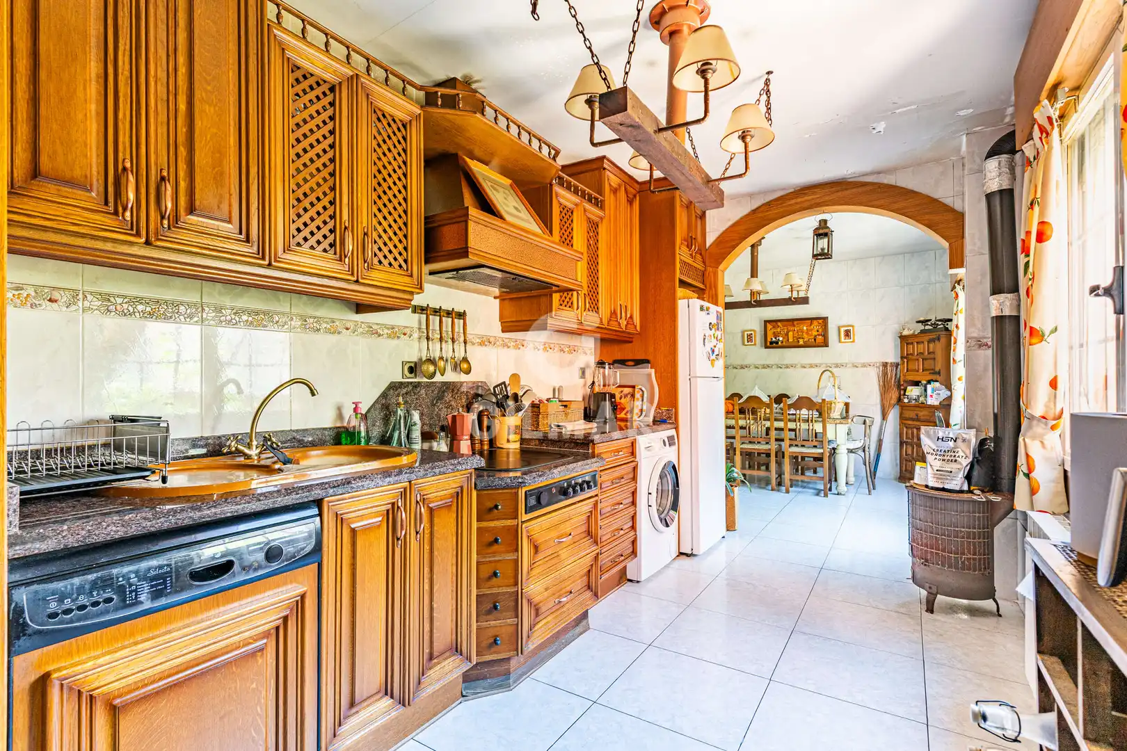 Cocina de Casa adosada en venta en Colmenar Viejo con Calefacción y Jardín privado