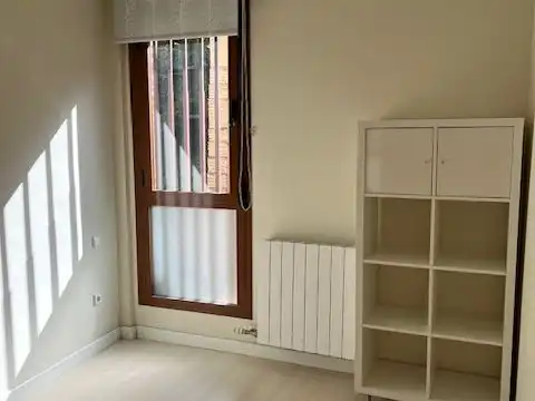 Dormitori de Oficina de lloguer en Zaragoza amb Calefacció i Moblat