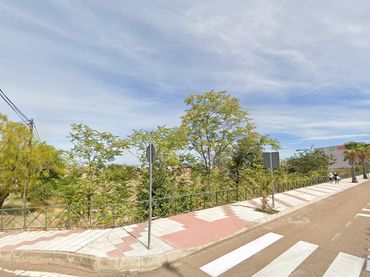 Terreno residenziale in vendita a Avenida del General Luxán 50