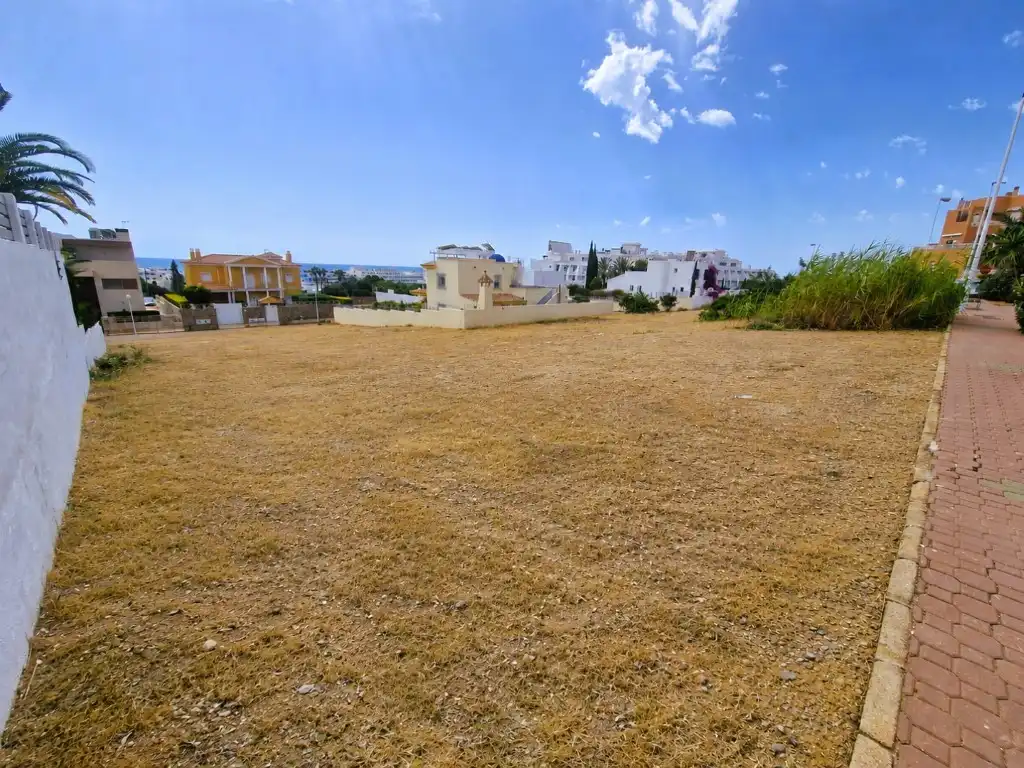 Lands and plots for sale in Calle Marques Chavarri