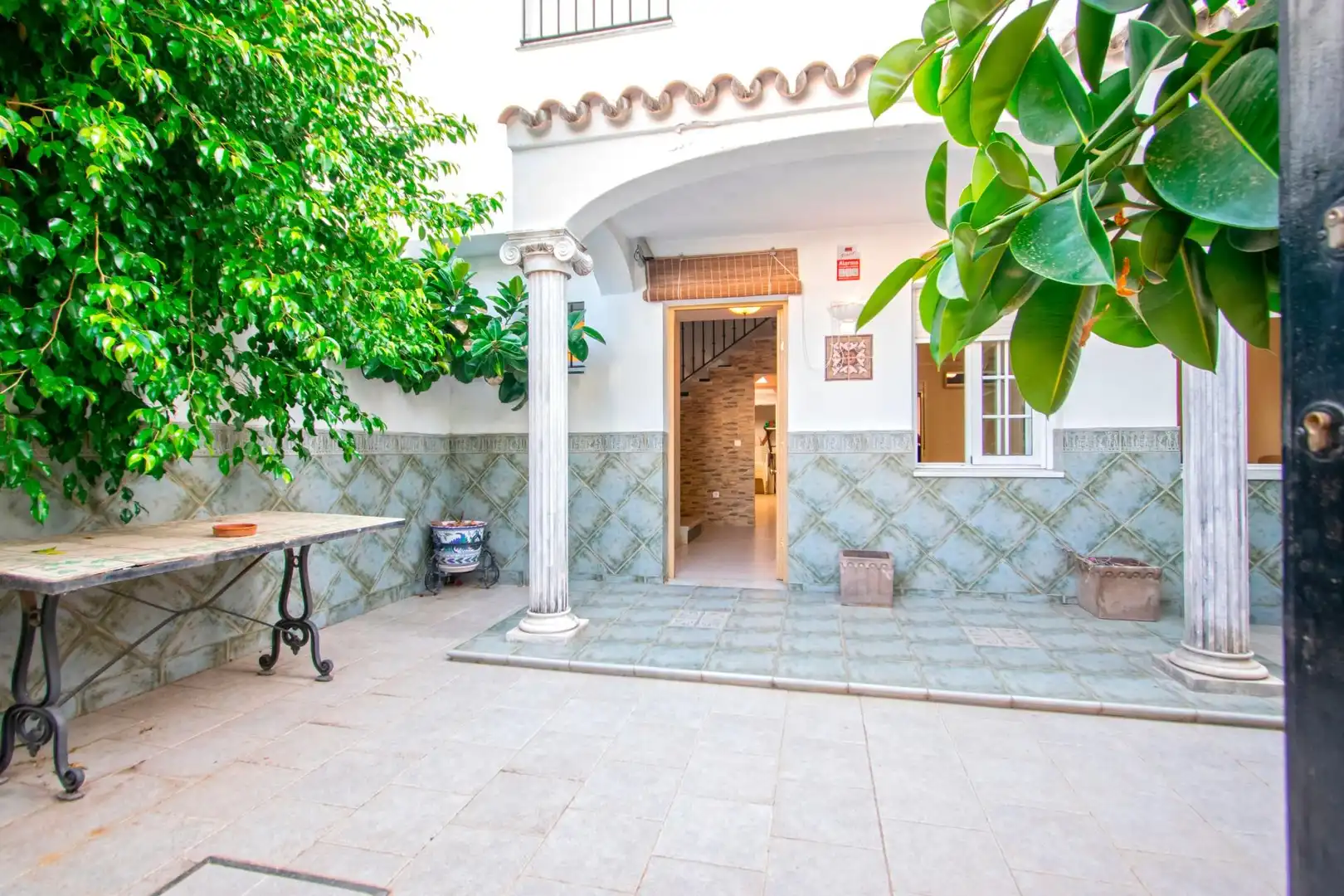 Casa adosada en venda en Este - Alcosa- Torreblanca
