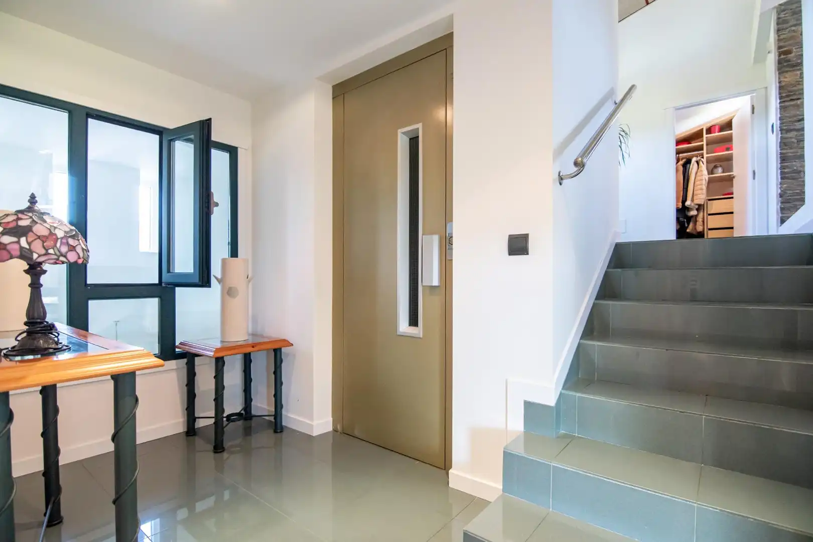 Casa o chalet en venta en Bergondo con Calefacción, Jardín privado y Trastero