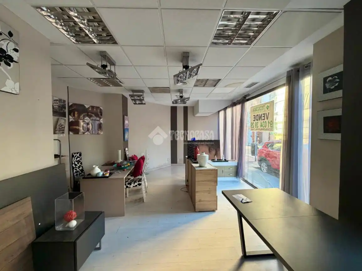 Local comercial en venda a Puente de Vallecas, imagen 8