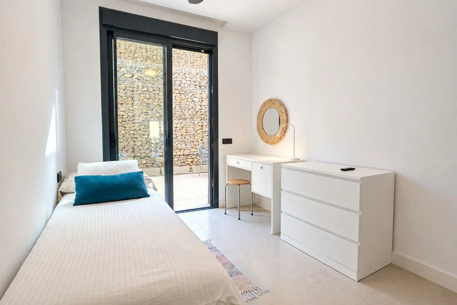 Apartamento con terraza en venta en CARRETERA LOMAS DE MARBELLA #MEDBLUE, FASE I. PORT, imagen 12