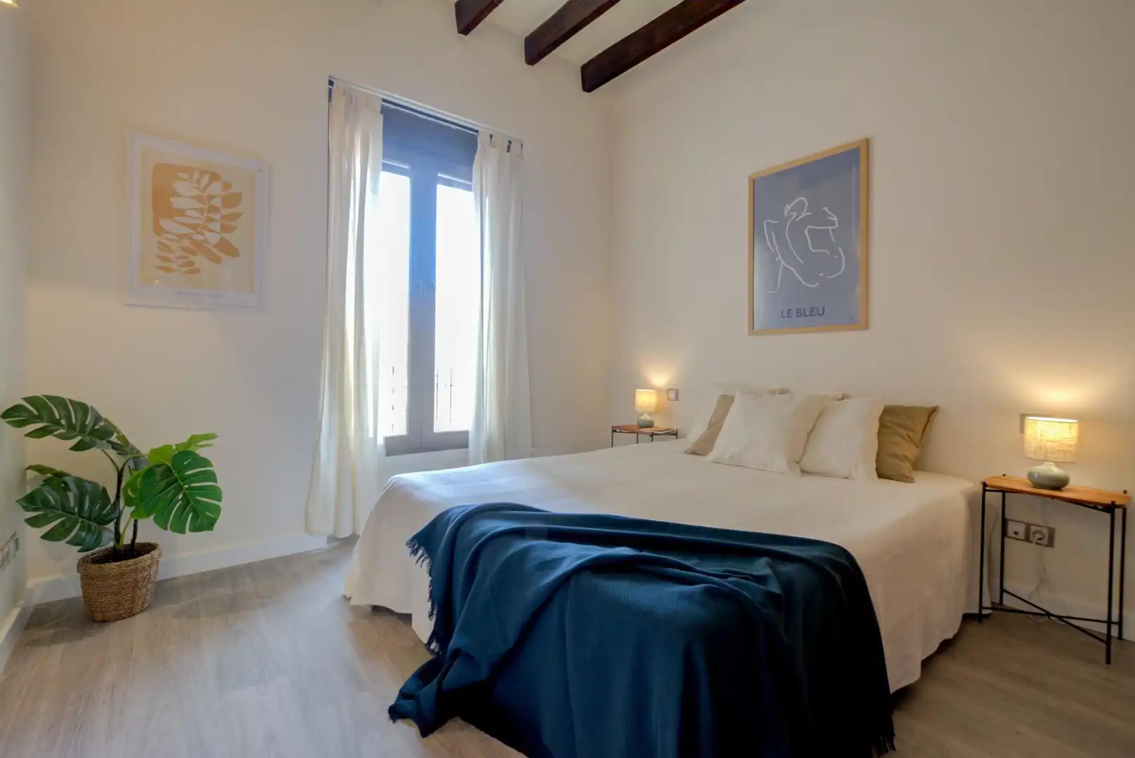 Habitación de Piso en venta en Alicante / Alacant con Aire acondicionado, Calefacción y Jacuzzi