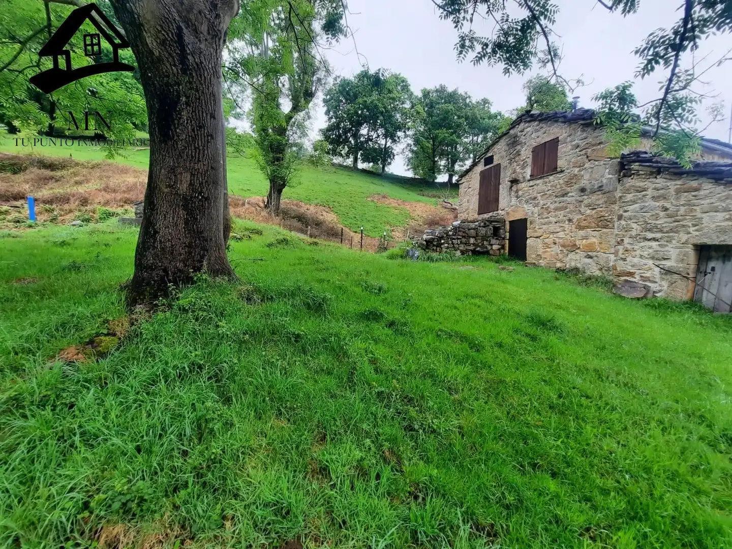Finca rústica en venda en San Roque de Riomiera