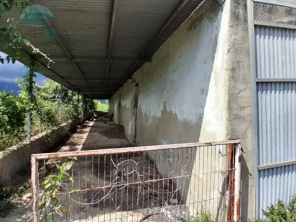 Nave industrial en venta en Pego