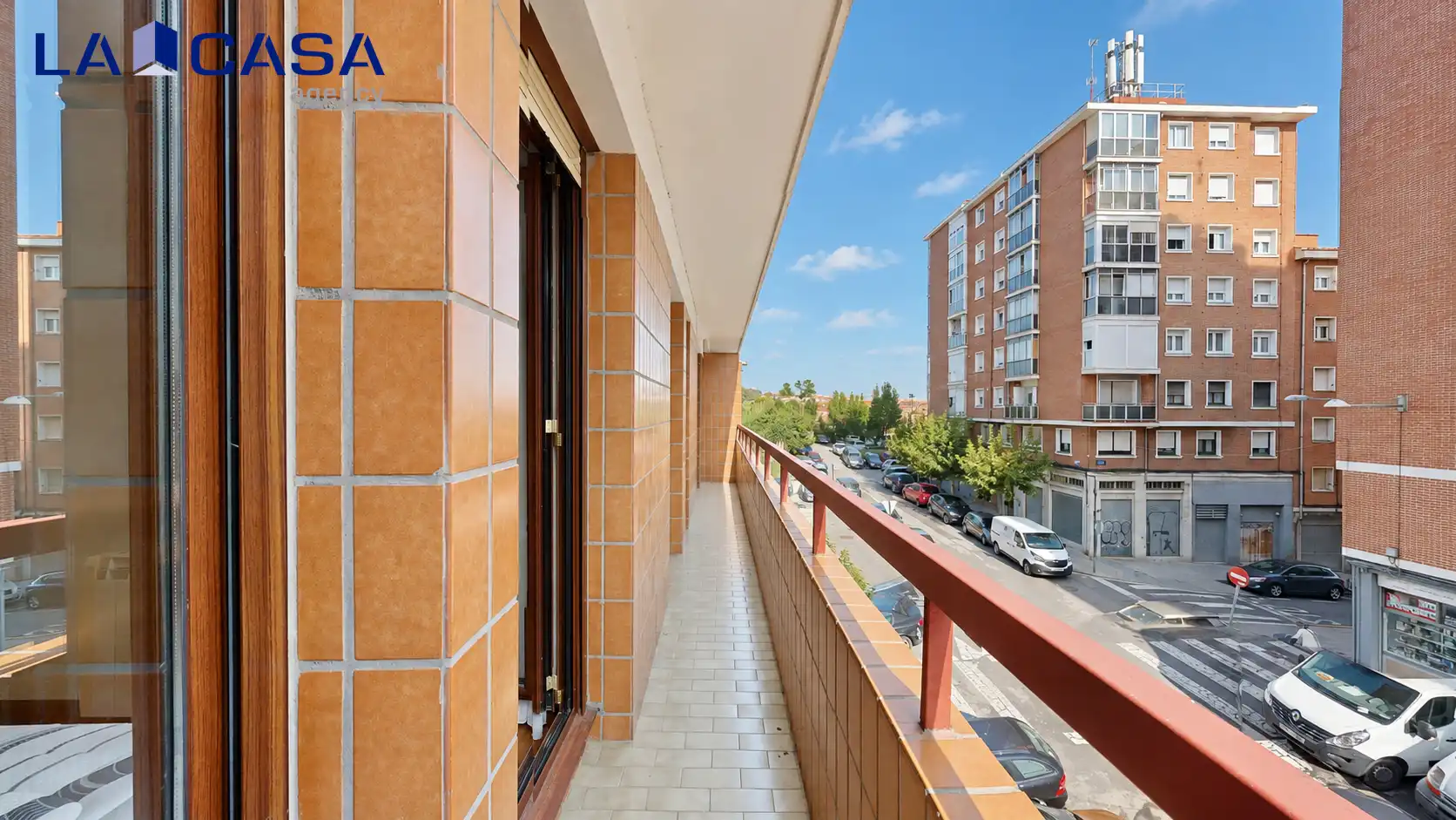 Vista exterior de Piso en venta en Erandio con Calefacción y Balcón