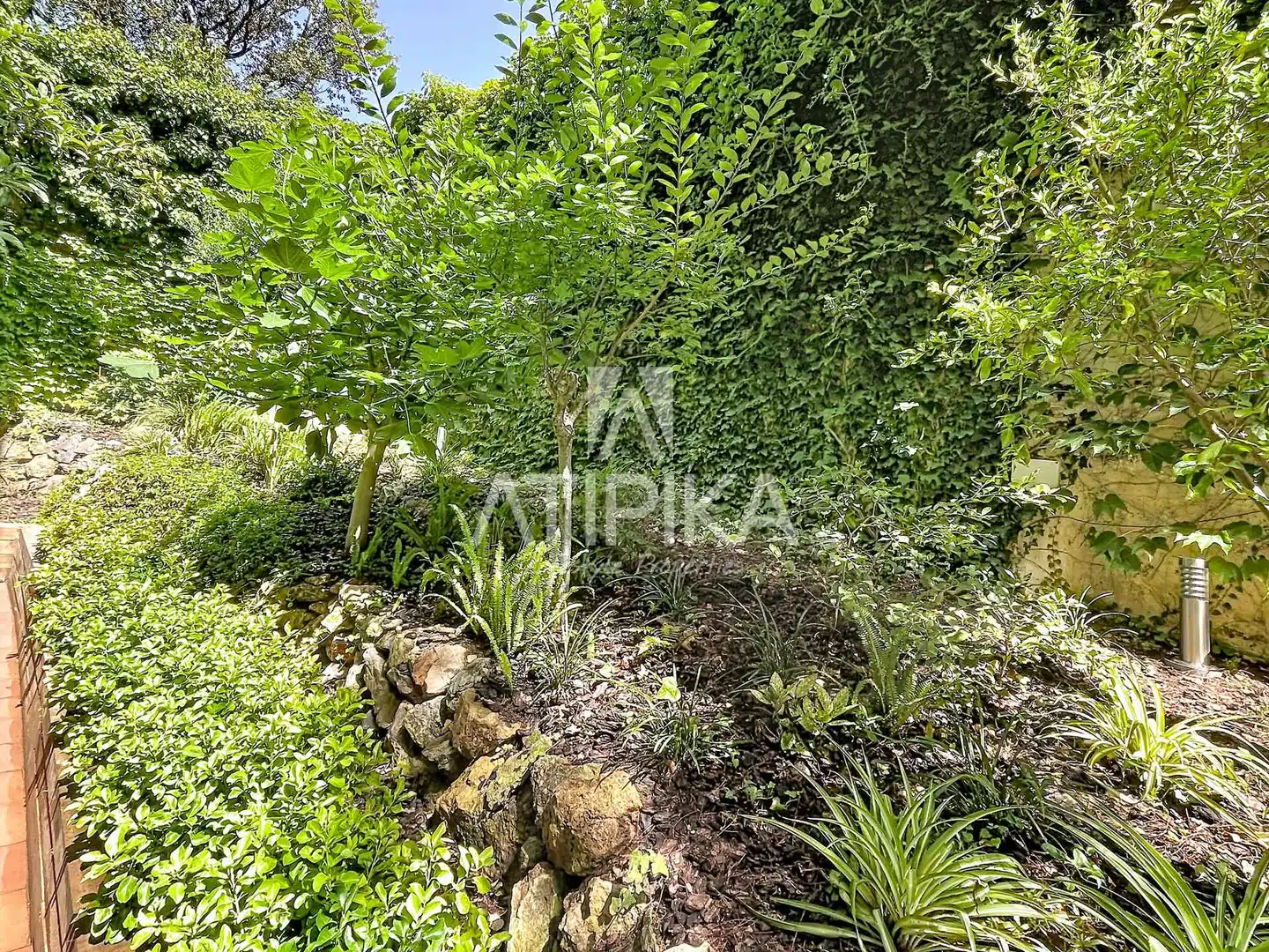 Jardí de Casa o xalet en venda en Castelldefels amb Aire condicionat, Calefacció i Terrassa