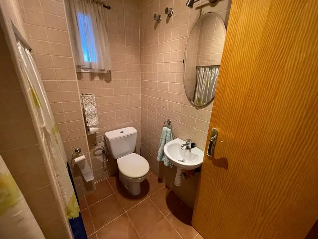 Bathroom of Houses for sale in El Castillo de las Guardas  with Air Conditioner, Heating and Private garden