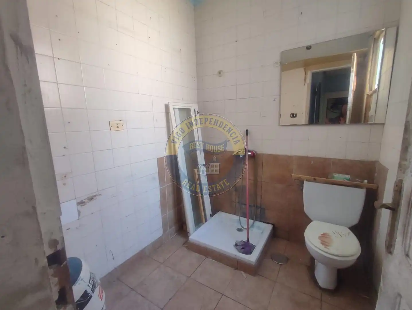 Bathroom of Flat for sale in Vigo 