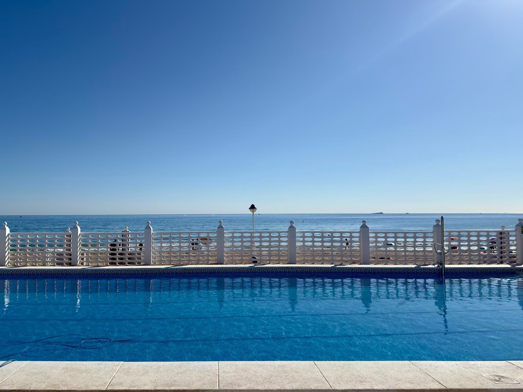 Piscina de Apartamento en venta en La Manga del Mar Menor con Aire acondicionado, Calefacción y Terraza