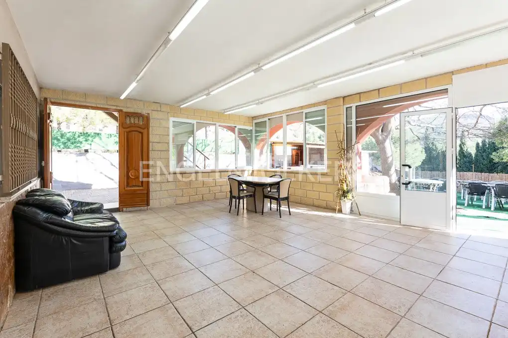 Casa o chalet en venta en Sagunto / Sagunt con Aire acondicionado, Calefacción y Jardín privado
