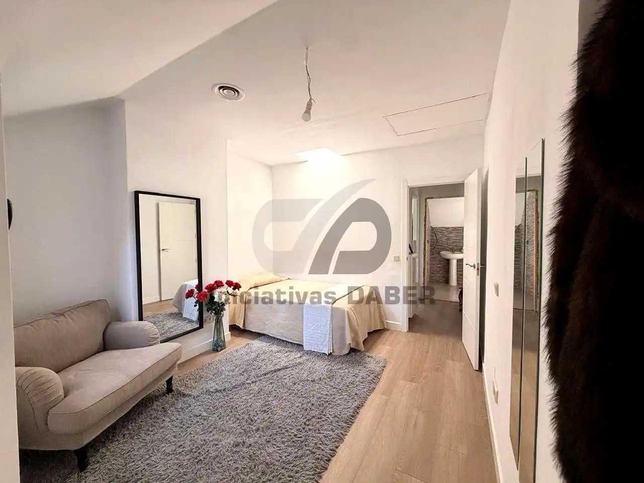 Habitación de Dúplex en venta en El Viso de San Juan