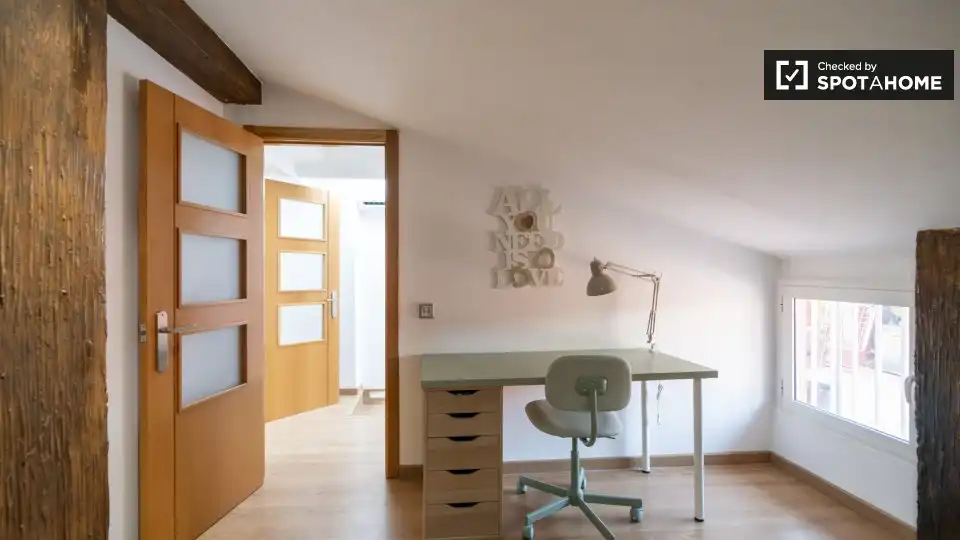 Room in Ayuntamiento - El Salvador