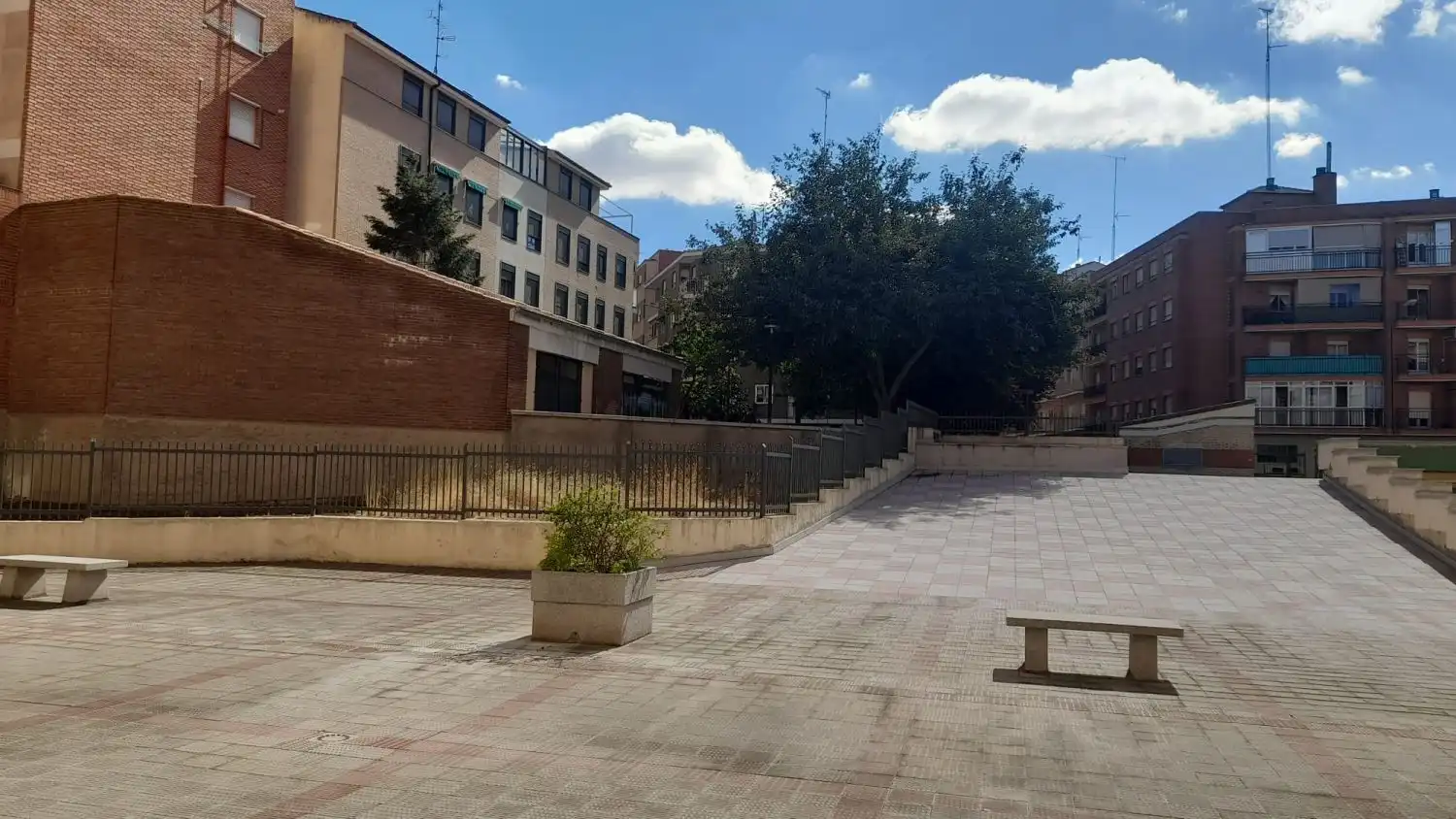 Vista exterior de Pis en venda en Salamanca amb Calefacció, Terrassa i Traster