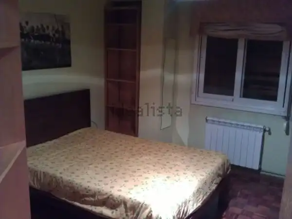 Habitación de Piso de alquiler en Santiago de Compostela  con Amueblado