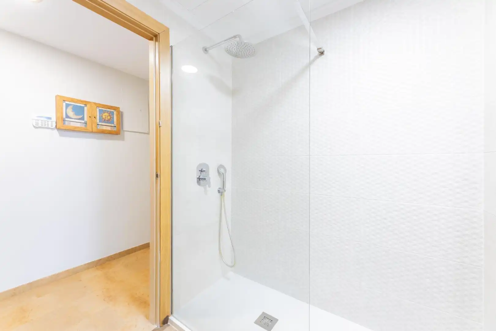Badezimmer von Dachboden zum Verkauf in Foios mit Klimaanlage, Heizung und Terrasse