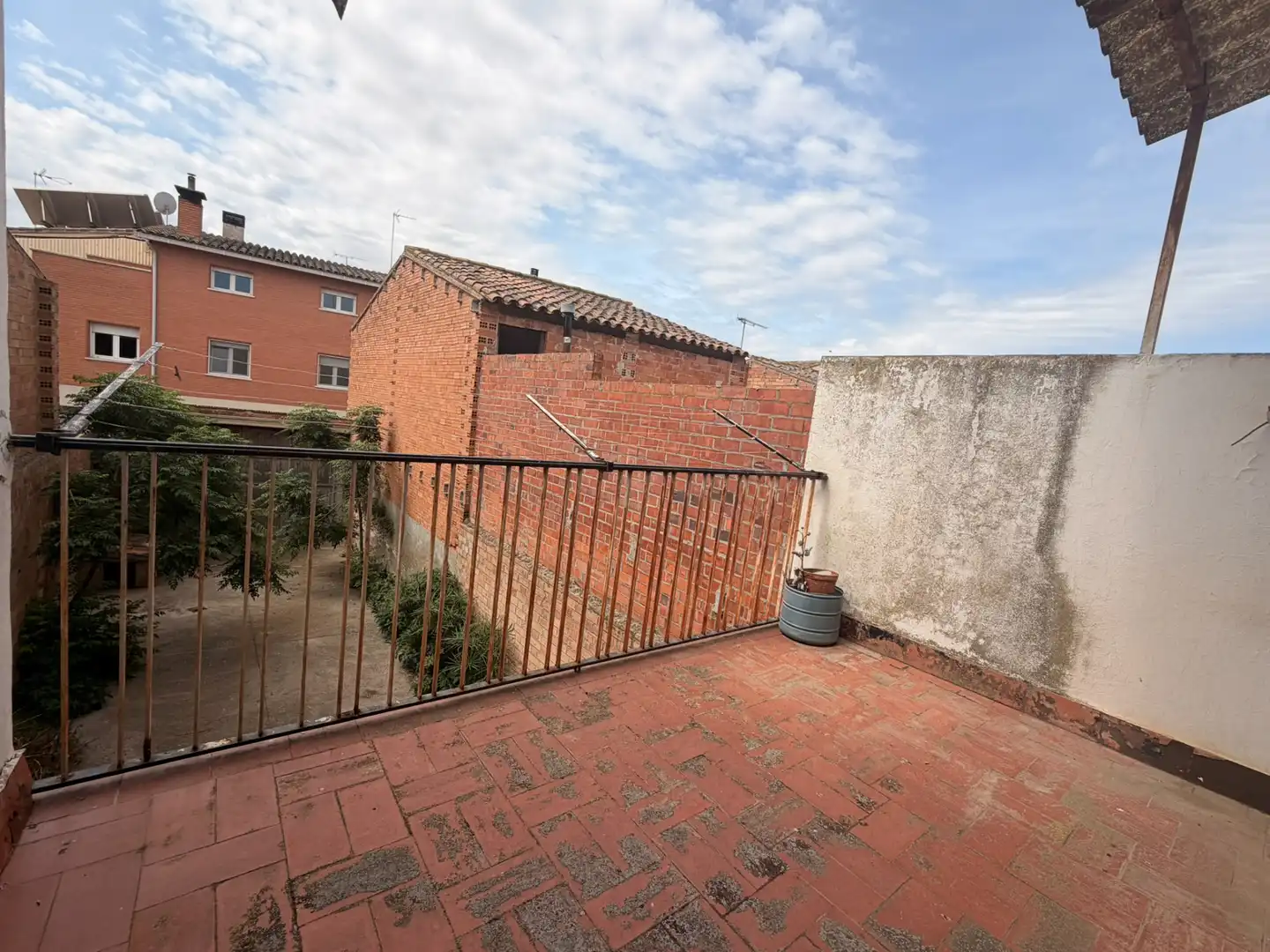 Terrassa de Casa o xalet en venda en Bellvís amb Calefacció, Jardí privat i Moblat