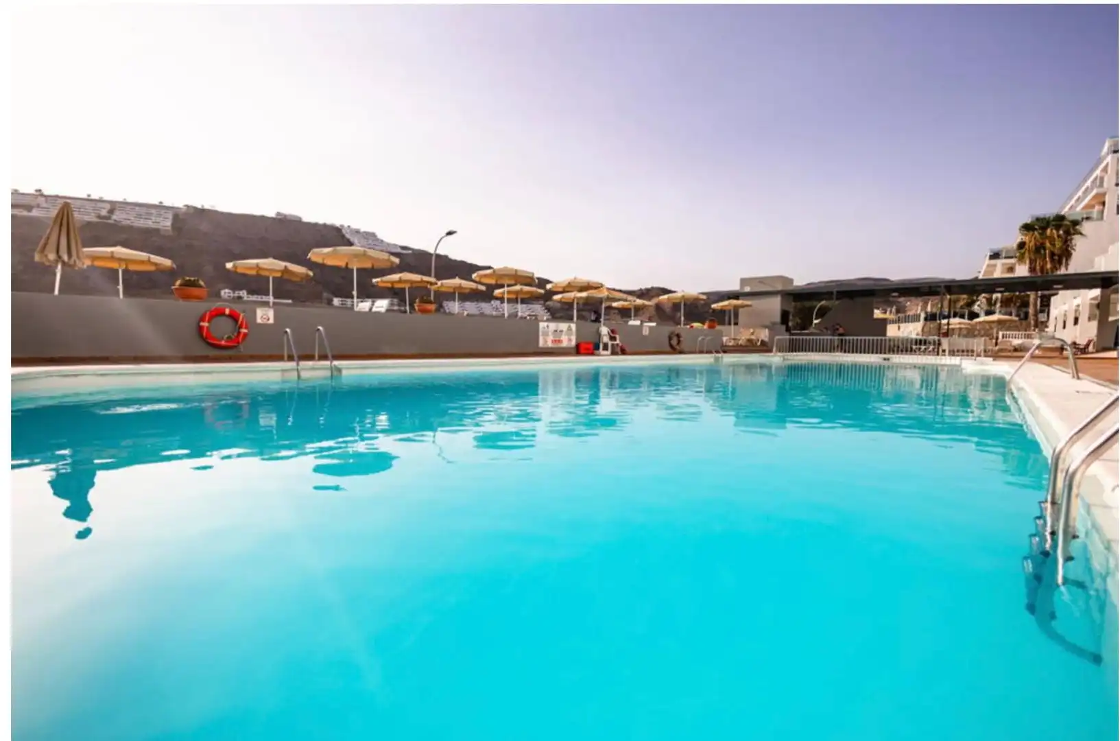 Piscina de Apartamento en venta en Mogán con Aire acondicionado, Terraza y Balcón