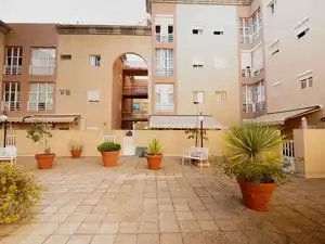 Außenansicht von Wohnung zum Verkauf in Las Palmas de Gran Canaria mit Klimaanlage, Terrasse und Möbliert