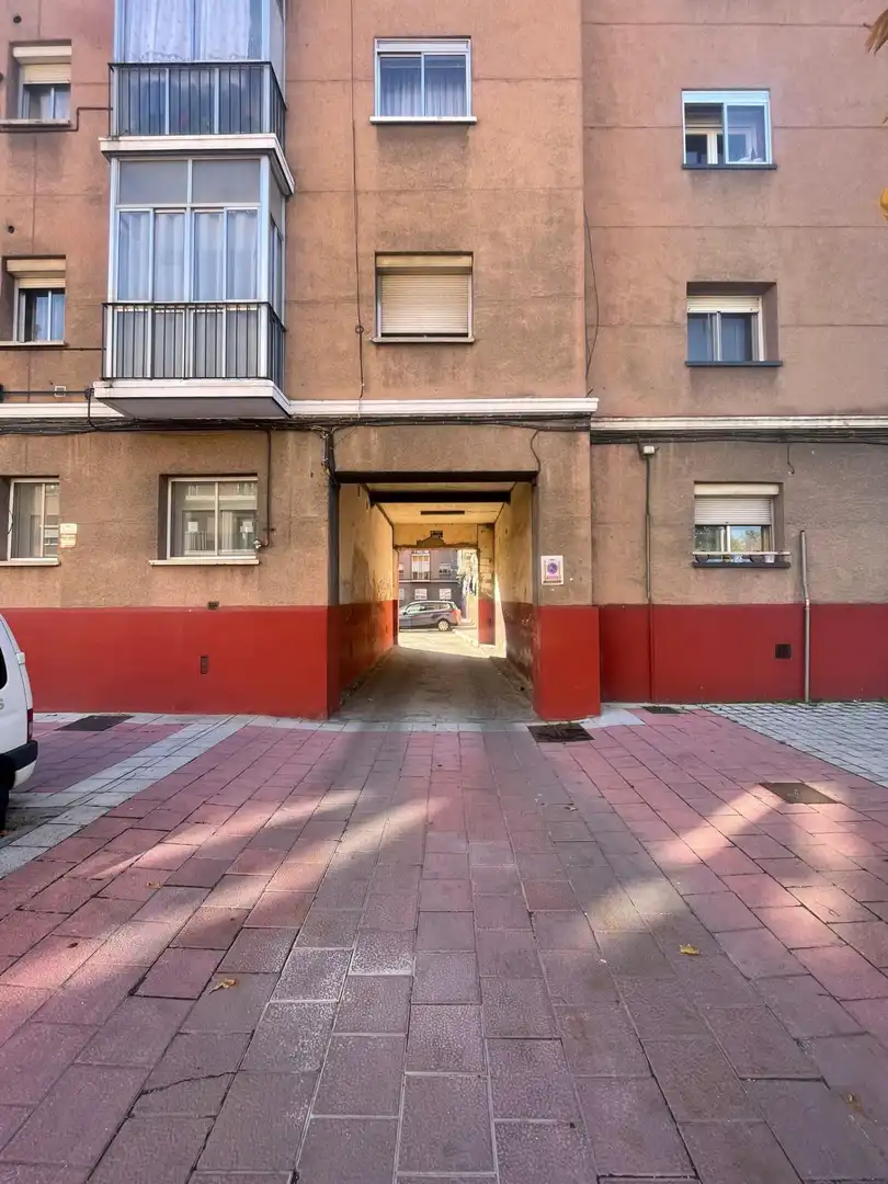Aparcament de Pis en venda en Valladolid amb Calefacció