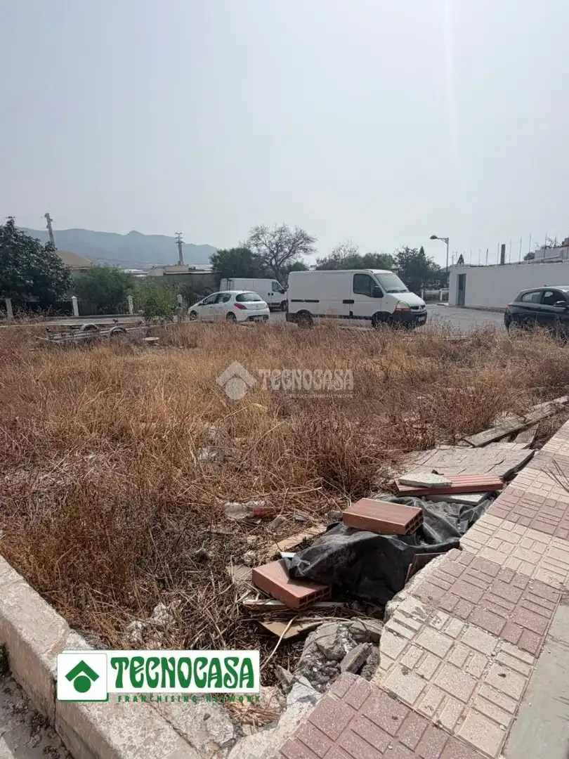 Terreny residencial en venda a Adra