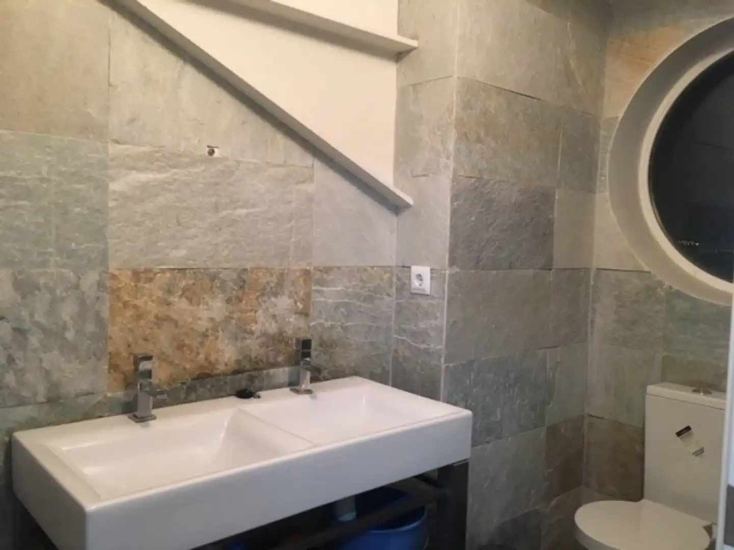 Bathroom of Office for rent in Sagunto / Sagunt  with Air Conditioner, Heating and Terrace