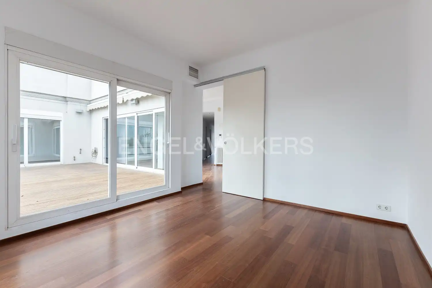 Ático en venta en Valencia con Aire acondicionado, Calefacción y Parquet