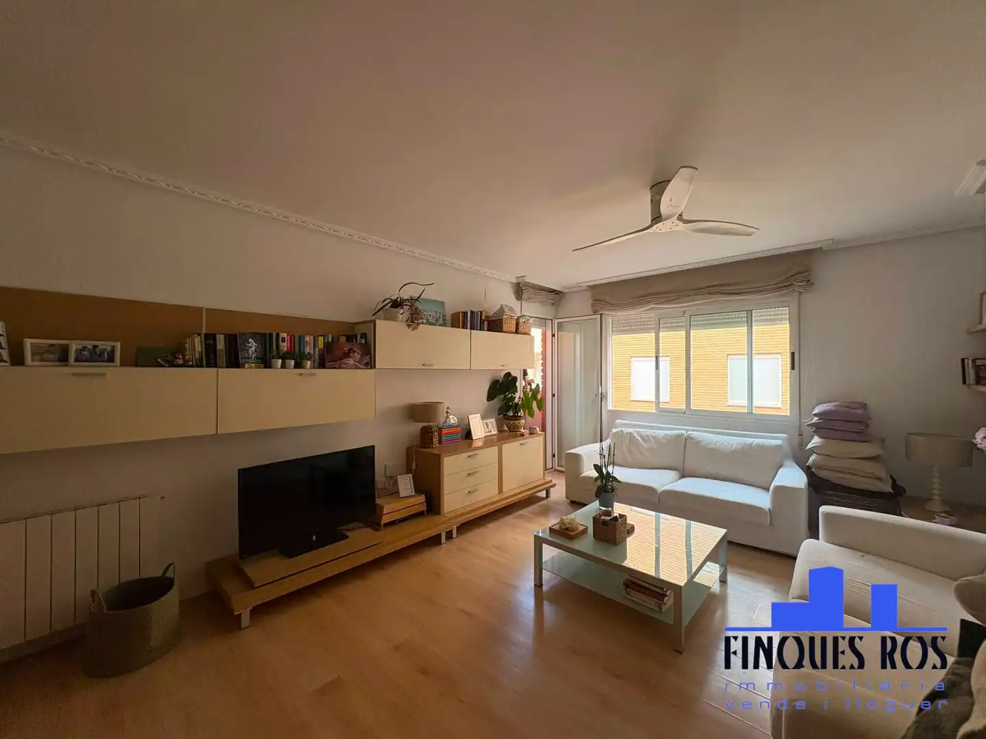 Sala d'estar de Pis en venda en Vinaròs amb Calefacció, Terrassa i Moblat